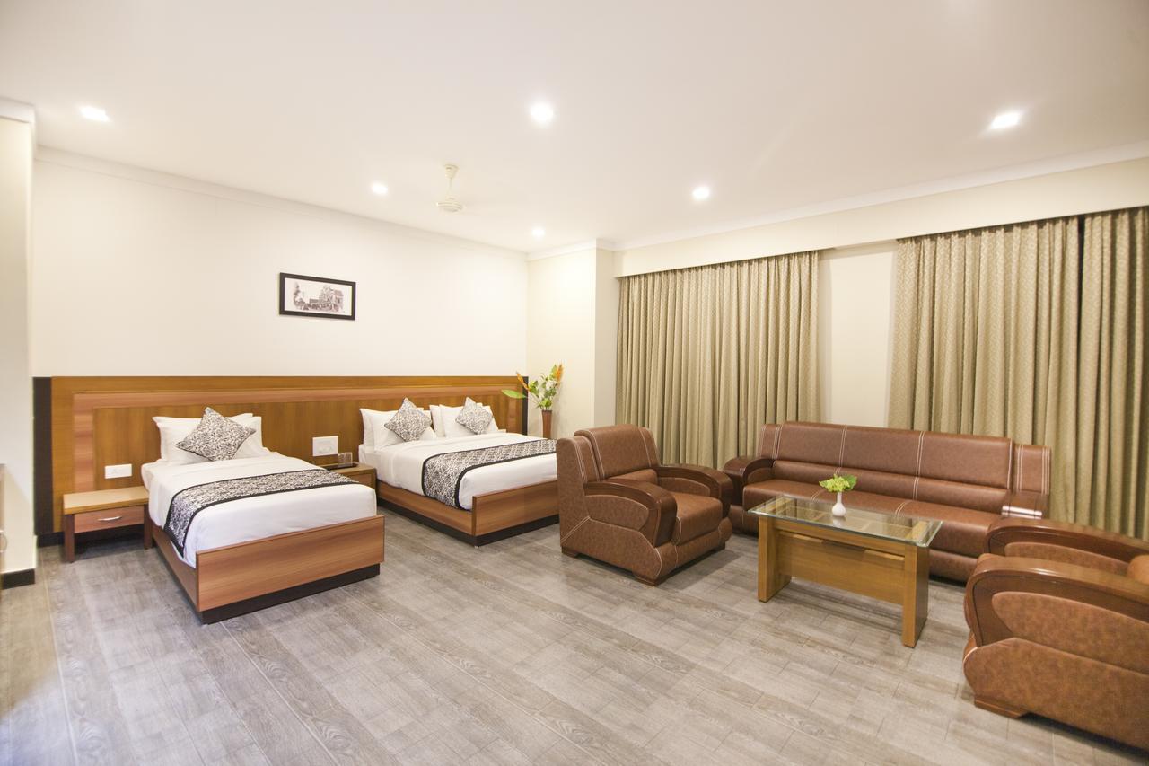 Comfy Luxury Hotel Bangalore Exterior photo