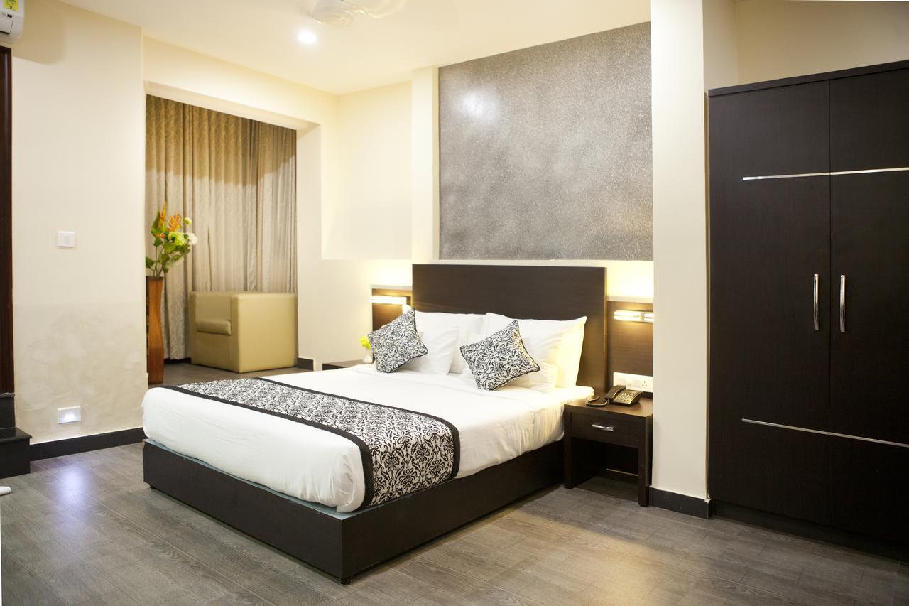 Comfy Luxury Hotel Bangalore Exterior photo
